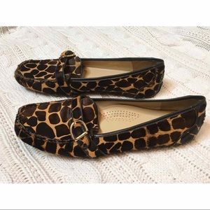 LILLY PULITZER Giraffe Print Loafers w Calf Hair